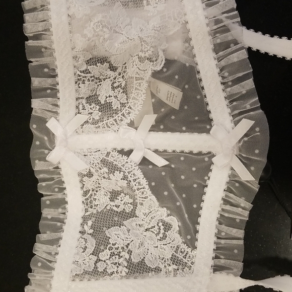 💕FOR LOVE & LEMONS💕 Love Story Garter Belt ~ White Lace *FLAWED No String Tie* - Picture 10 of 15